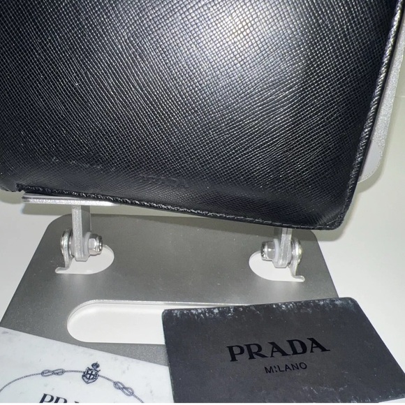 Mans Prada Black Leather wallet billfold - Picture 1 of 11